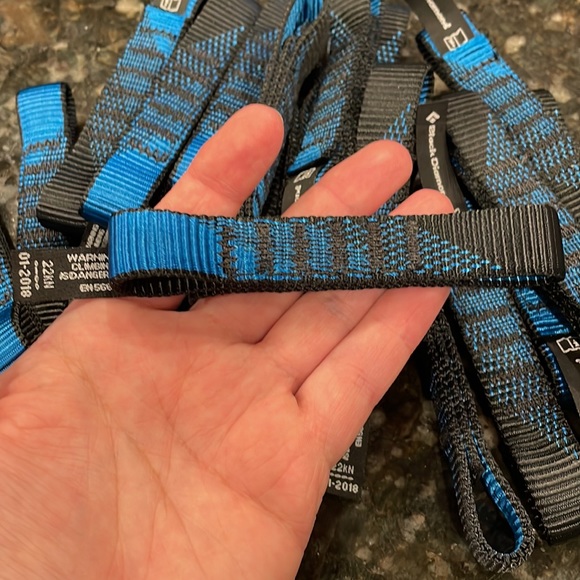 20 BLACK DIAMOND Dynex Vari-Fade Blue & Black Dogbone Rock Climbing Equipment - Picture 7 of 10